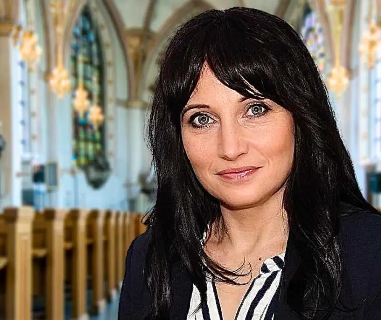 Bestatter in Magdeburg: Mandy Köppe von der Bestattungs-Agentur